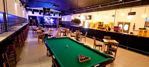 705 pub